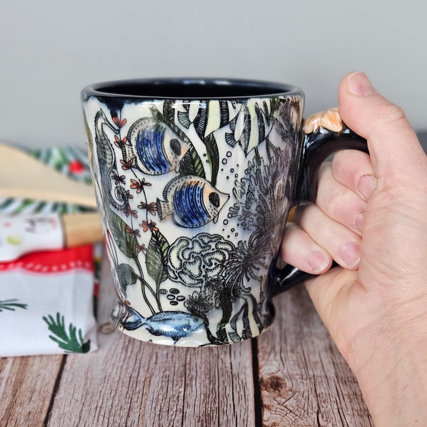 Various color aquarium mug, 10 oz.